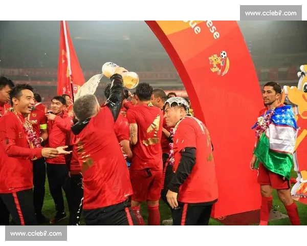 中超颁奖:揭秘颁奖背后不为人知的故事